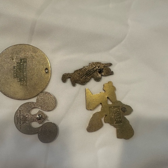 Disney Enamel Pin Lot - Black, Red, Gold Accents - Picture 10 of 14